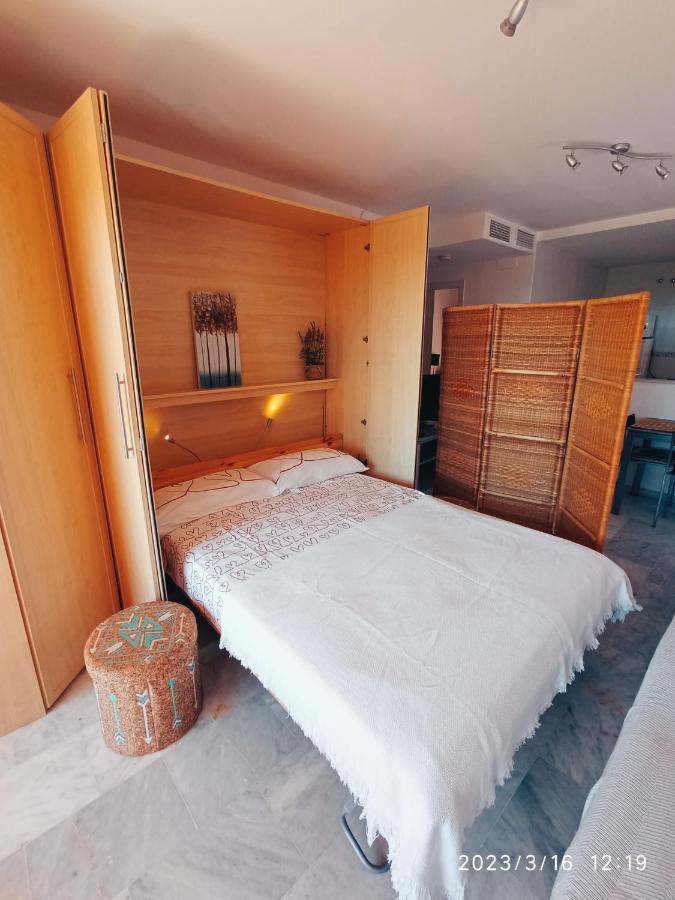 Apartamentos Los Hidalgo Golf Manilva Exteriör bild