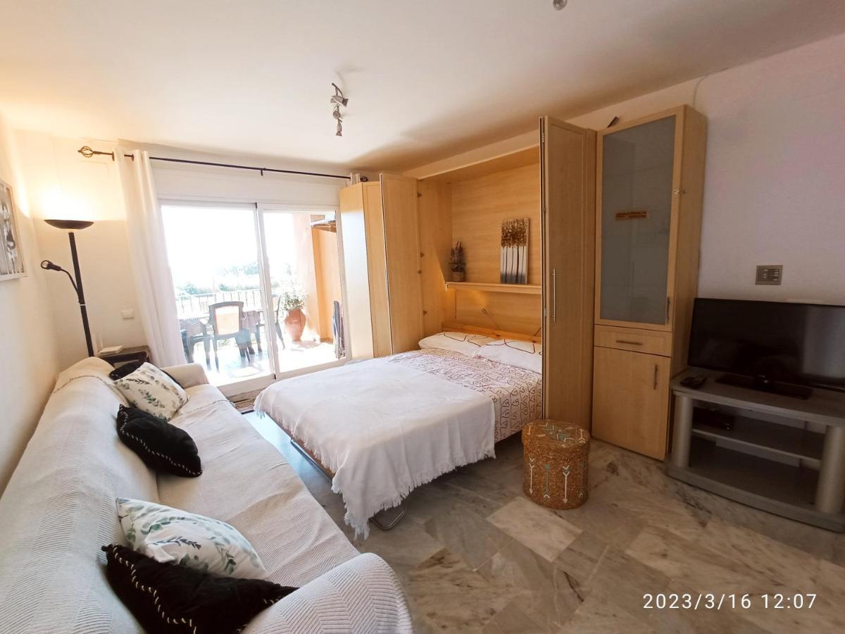 Apartamentos Los Hidalgo Golf Manilva Exteriör bild